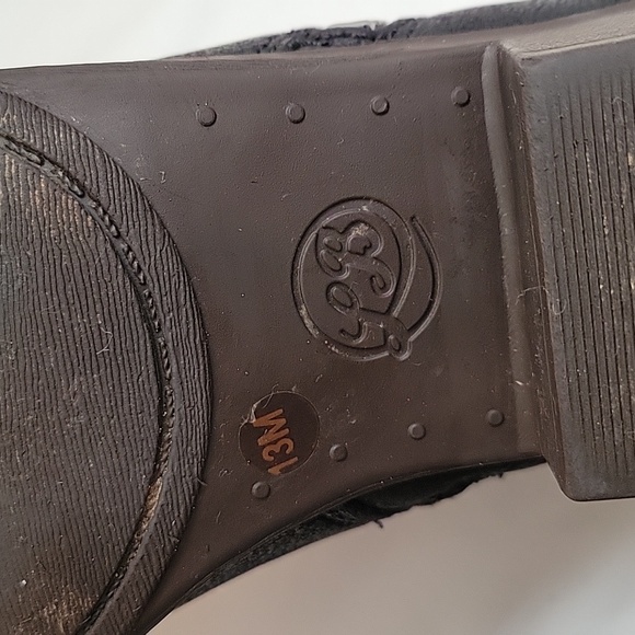 Lucky Brand black ankle boots w/side zippers. SIZE 13 for girls. - Picture 14 of 15